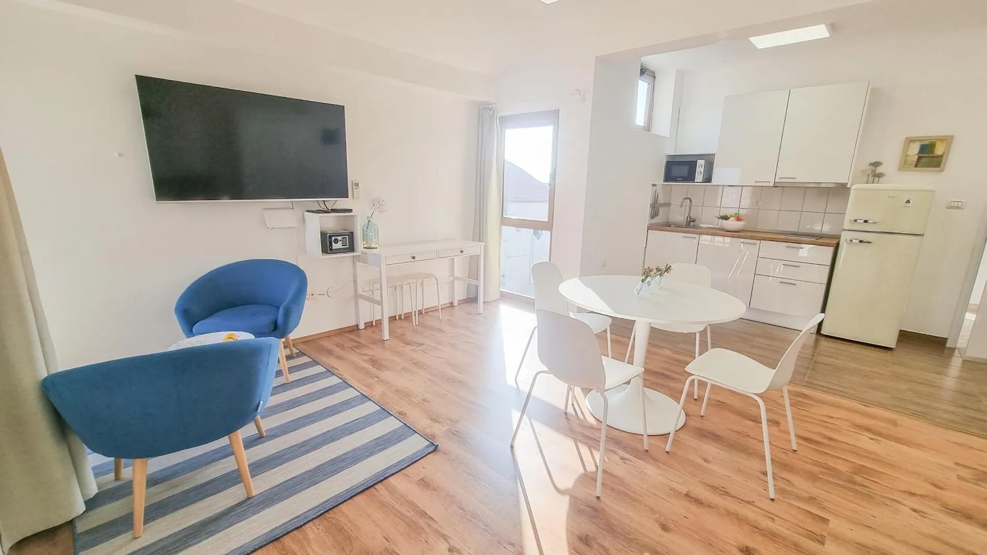 Apartment Seafront Umag Center Old Town Seaview 4