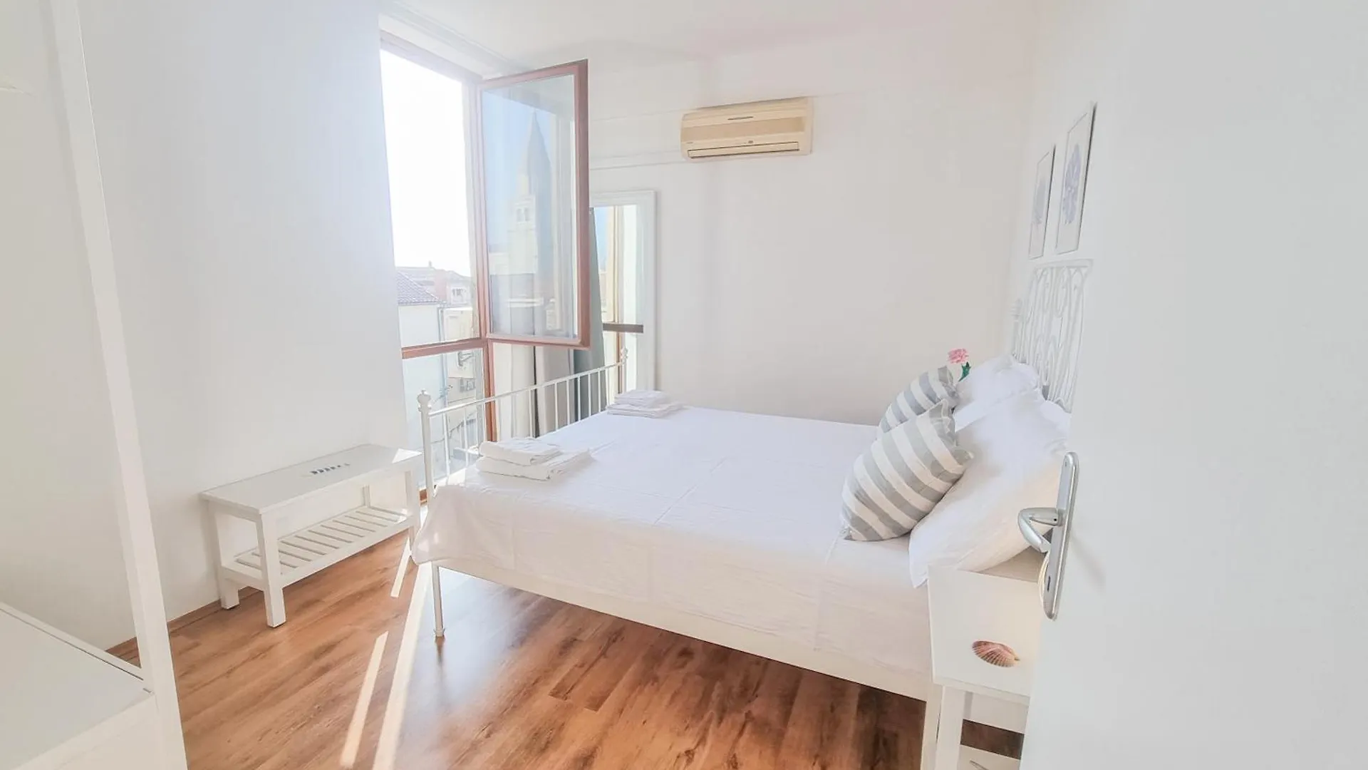 Apartment Seafront Umag Center Old Town Seaview 4