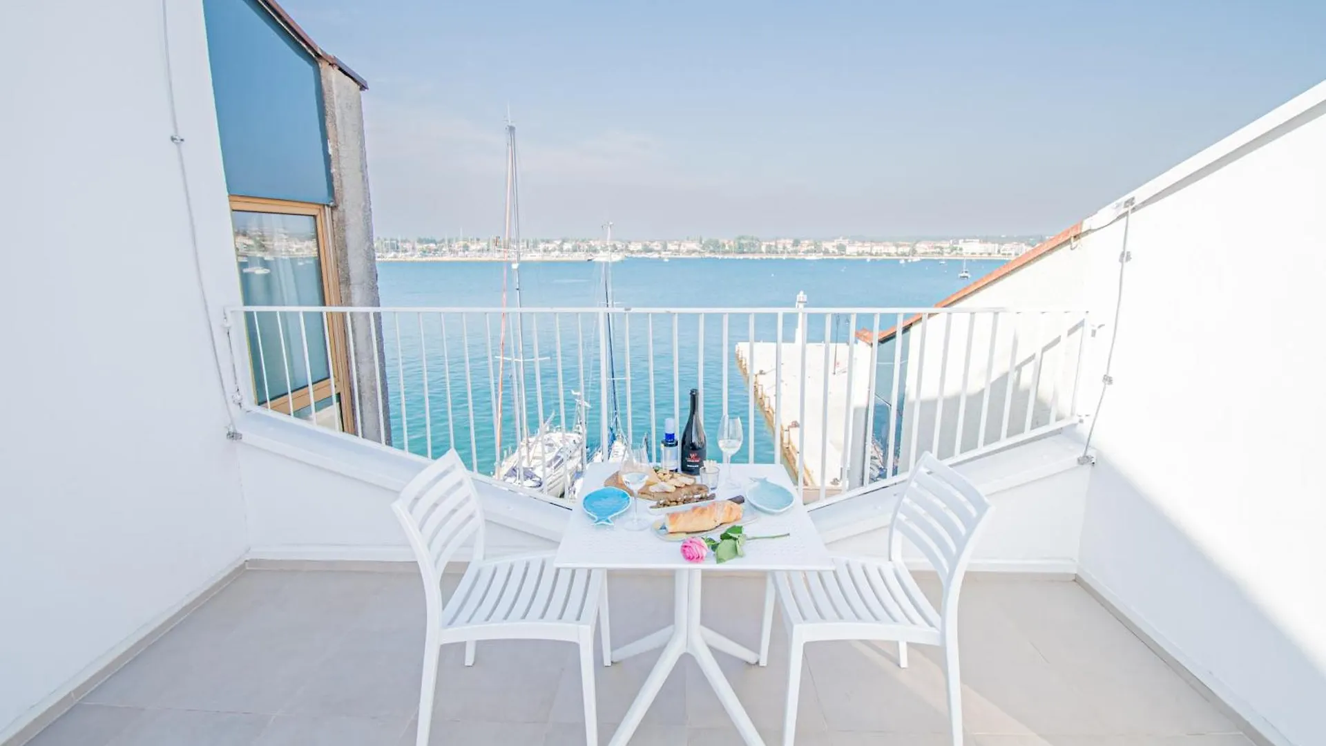Apartment Seafront Umag Center Old Town Seaview 4 0*,
