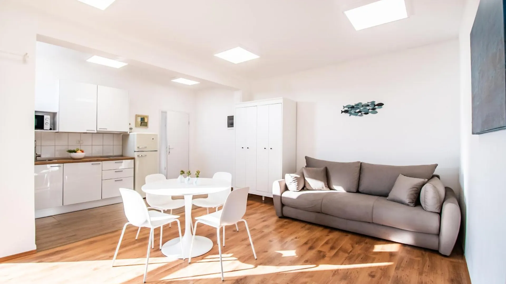 Apartment Seafront Umag Center Old Town Seaview 4