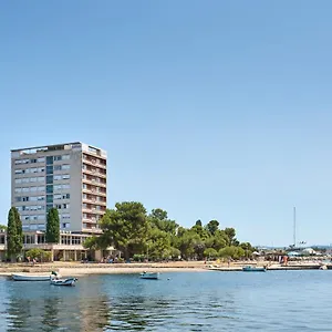 2* Gostinjska kuća Adriatic