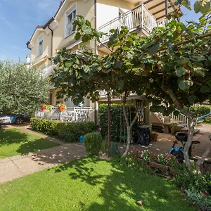  Apartman Trbovic Peaceful With Free Parking, Pet-friendly, And Bike Storage In